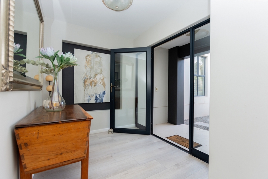 9 Bedroom Property for Sale in Olifantskop Western Cape